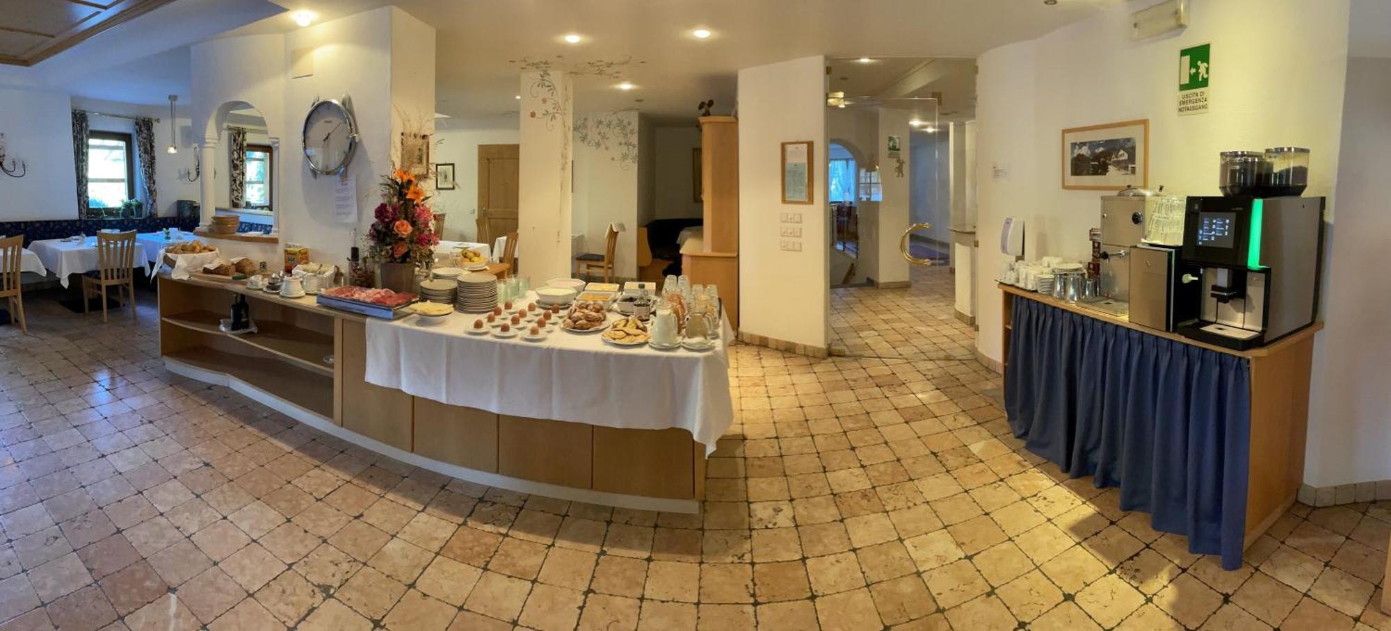 Pension Angelo Corvara In Badia Ngoại thất bức ảnh